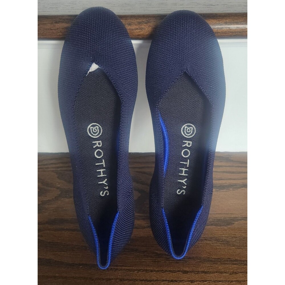 NIB Rothy’s The Daily Round Toe Flat RARE RETIRED COLOR-Size 7-Navy Solid